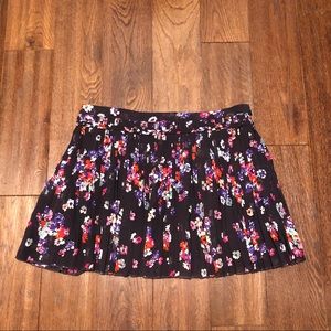 American Eagle Lined Pleated Floral Skirt